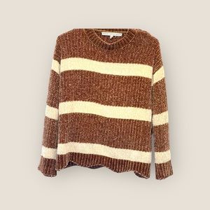 HYFVE  women’s medium brown and cream mock neck sweater.